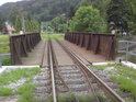 Železniční most přes Moravu v Hanušovicích. Trať je ve směru na Lichkov.