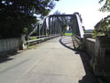 Ocelový most přes Moravu u Drahlova.